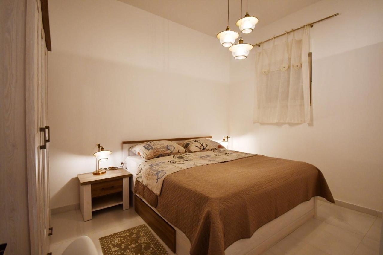 Apartment Frida Rab Banjol Esterno foto