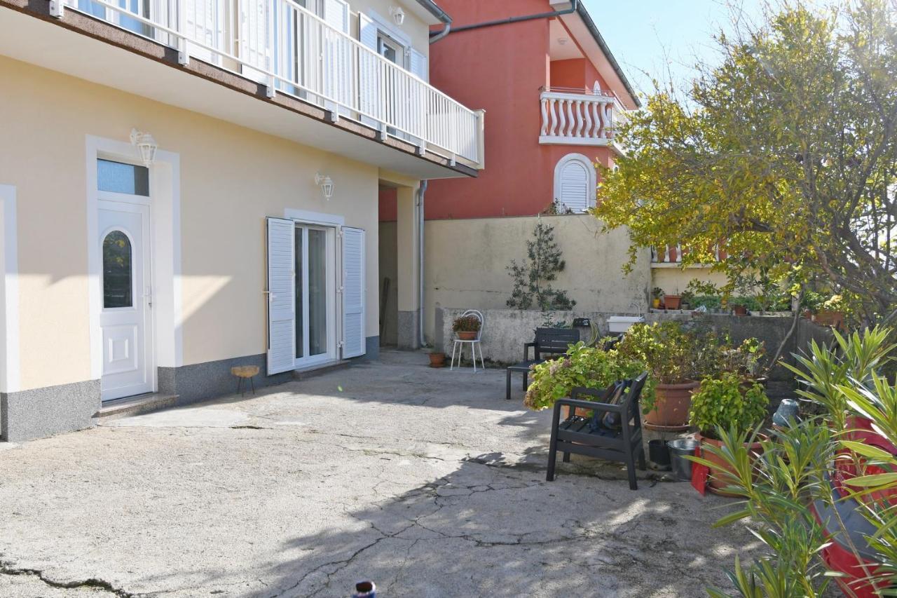 Apartment Frida Rab Banjol Esterno foto
