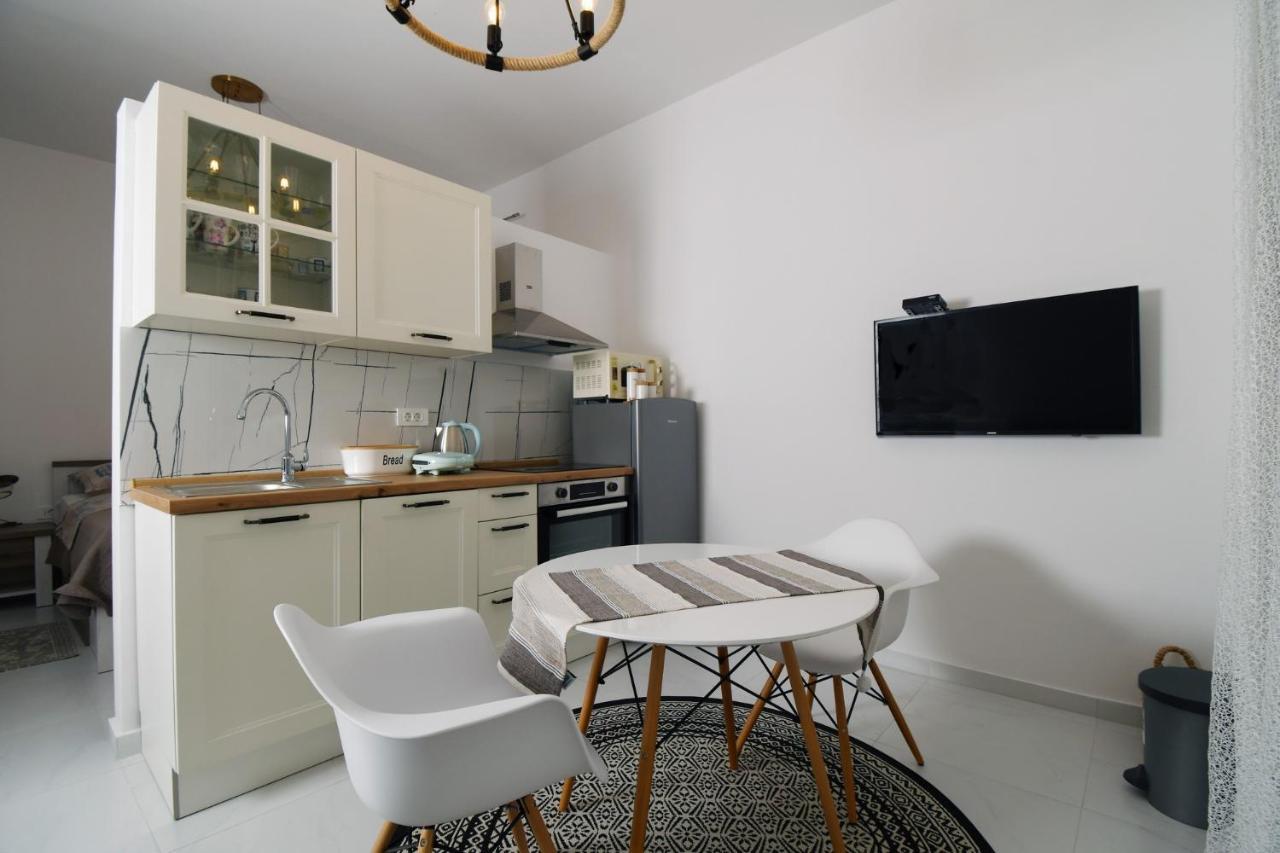 Apartment Frida Rab Banjol Esterno foto