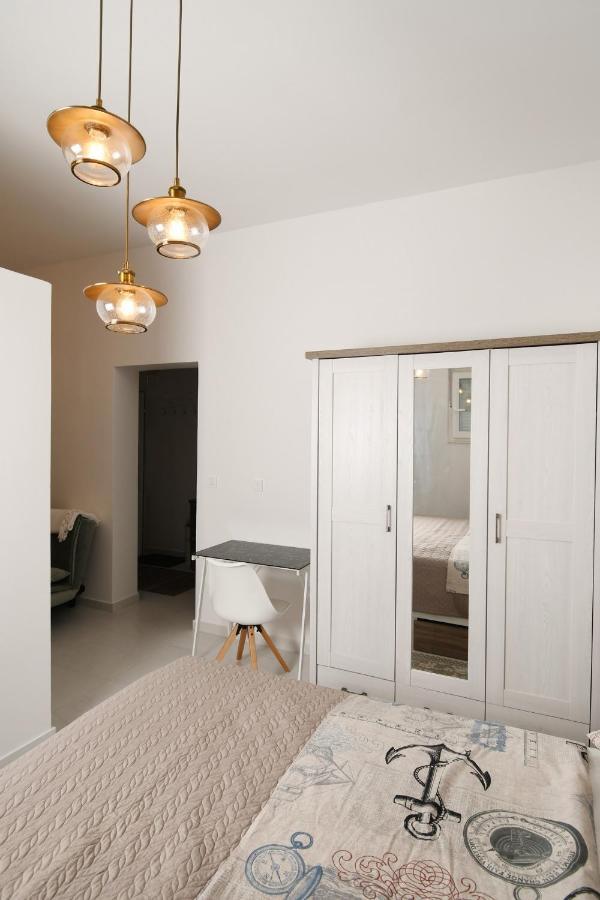 Apartment Frida Rab Banjol Esterno foto