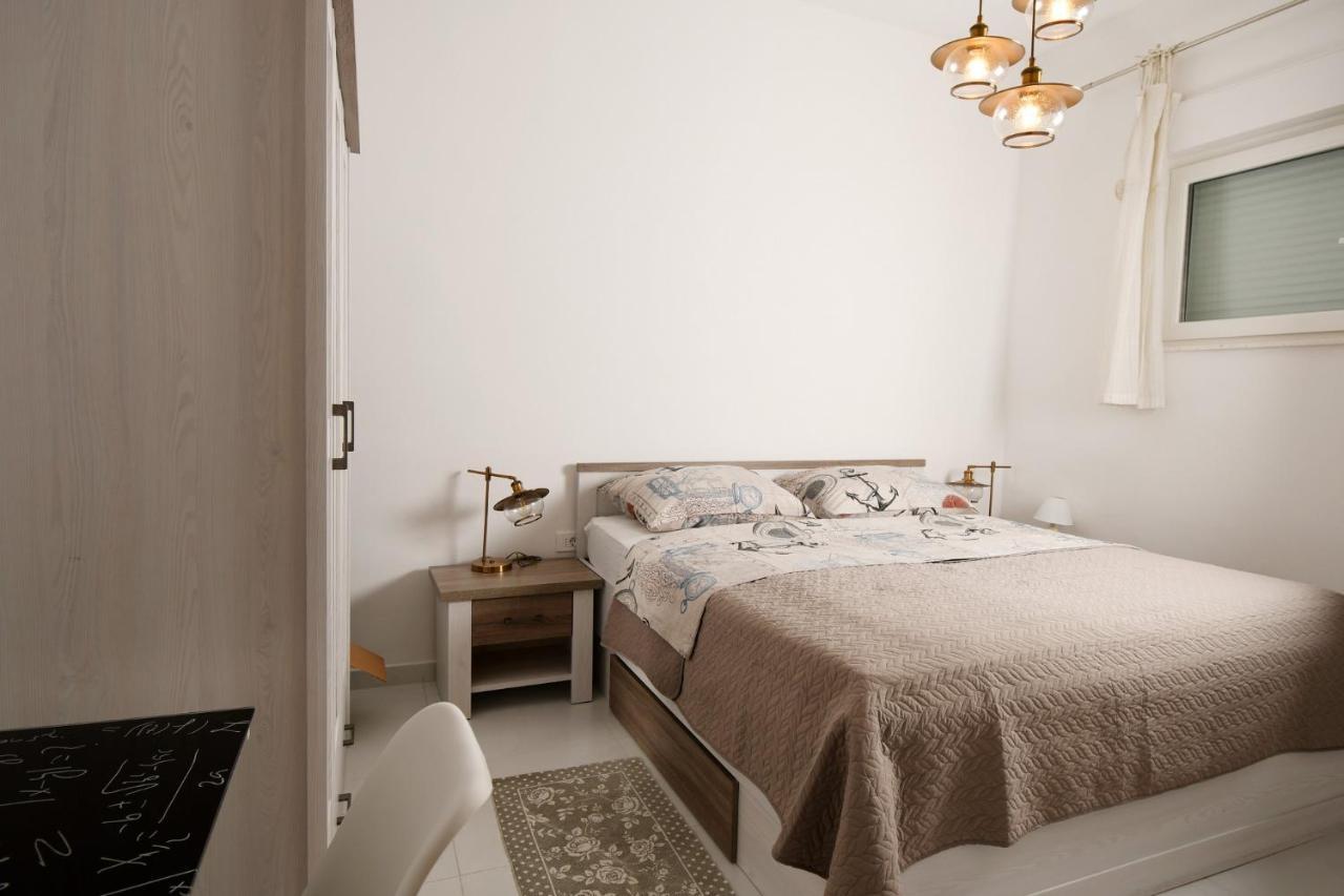 Apartment Frida Rab Banjol Esterno foto